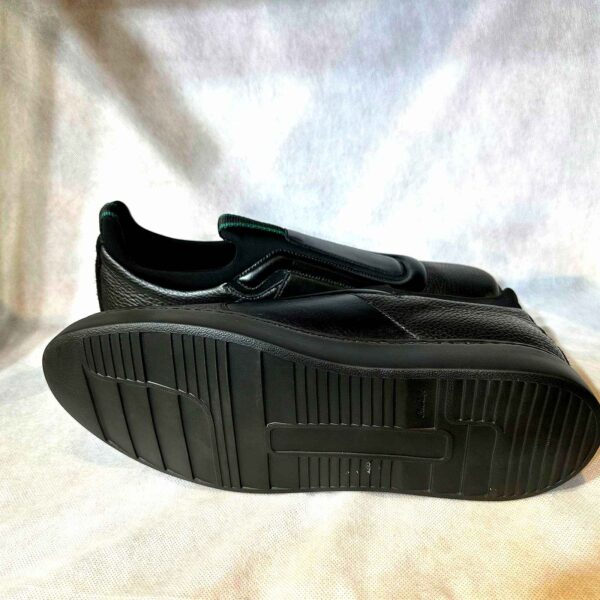 Chaussures Slip-On en Cuir Noir avec Détail Ferrure - Image 3