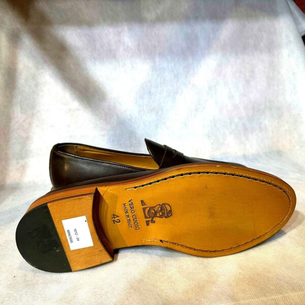 Mocassins en cuir marron pour hommes - Élégance intemporelle - Image 3