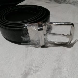 Ceinture en Cuir Noir avec Boucle Argentée