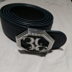 Ceinture en Cuir Noir avec Boucle Métallique