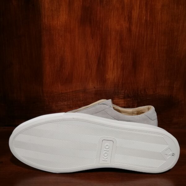 Sneakers Gris Minimalistes – Image 3
