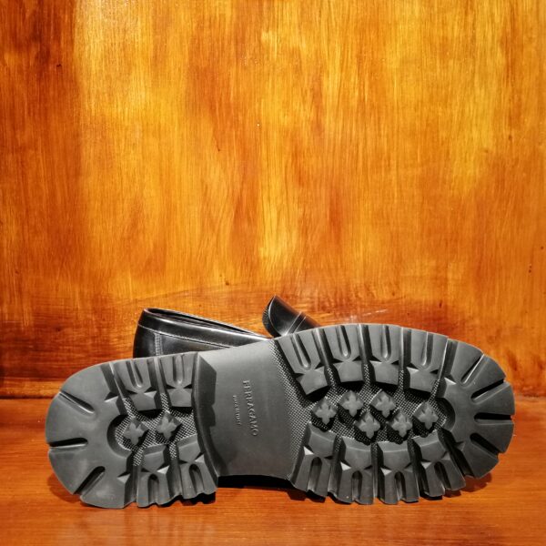 Mocassins en Cuir Noir avec Semelle Contrastante - Image 3