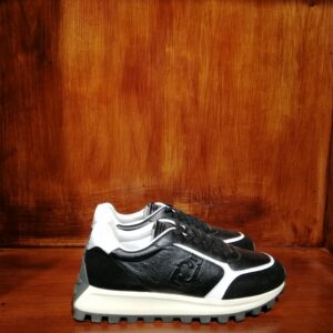 Sneakers Urbaines Noires et Blanches – Style Moderne et Confortable