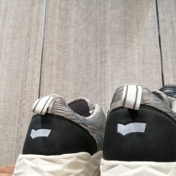 Baskets de Sport Modernes et Dynamiques - Image 3
