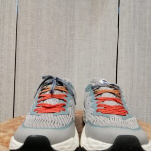 Baskets de Sport Modernes et Dynamiques