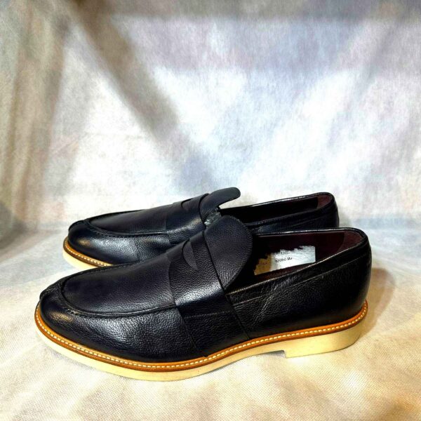 Mocassins en Cuir Noir avec Semelle Contrastante