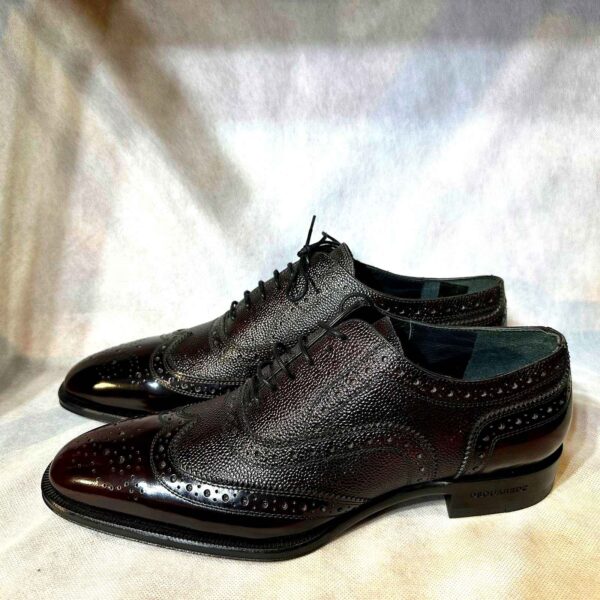 Chaussures Richelieu en Cuir Grainé Noir avec Détails Brogue - Image 2