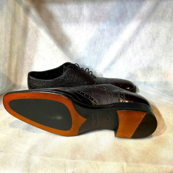Chaussures Richelieu en Cuir Grainé Noir avec Détails Brogue - Image 3